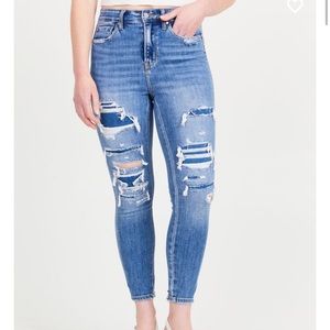 NWT Blair Destroyed Skinny Jeans Dark Wash Altar’d State